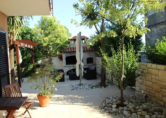 Eva Apartment *